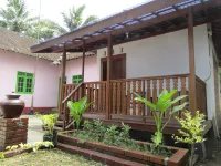 Griya Sukatno Hotel di Kembanglimus