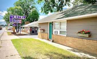 Forest Lake Motel