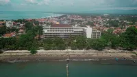 Pantai Indah Resort Hotel Timur Hotel dekat Batu Karas Beach