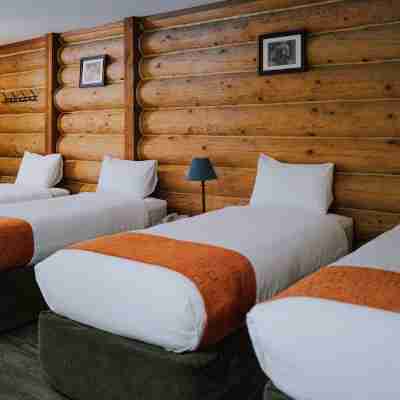 Glacier House Hotel & Resort Rooms