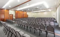 Monthez Hotel & Eventos Hôtels à : Brusque