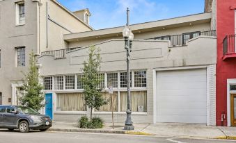 Stunning 5 Br Urban Oasis Dt Nola