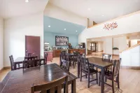 Super 8 by Wyndham Show Low