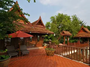 Chakrabongse Villas