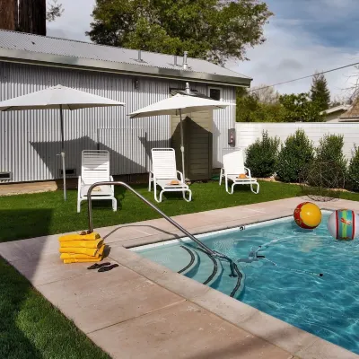 Cottages at Healdsburg Hotel in zona Everywear