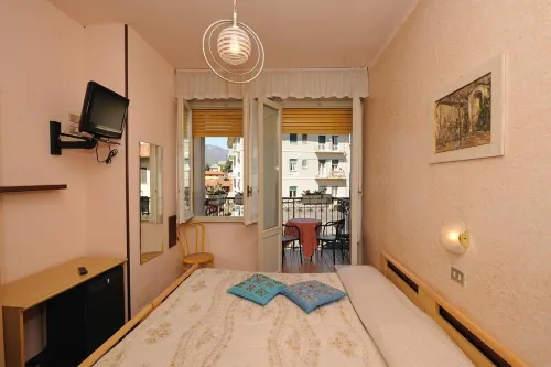 Hotel Elena