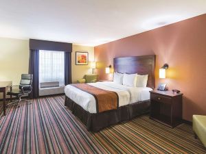 La Quinta Inn & Suites by Wyndham Woodway - Waco South