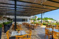 Crystal Springs Beach Hotel - servizio colazione