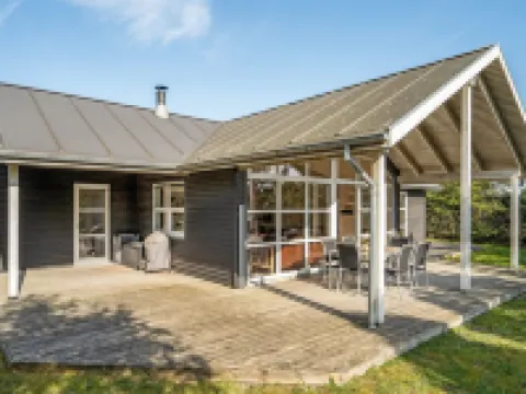 "Anethe" - 100m to the Fjord