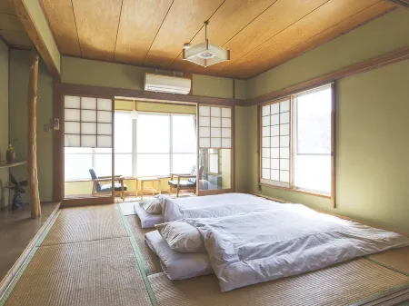 Seaside Katsuragahamaso Отели в г. Куре