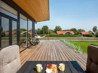 "Sebbi" - 90m from the Sea - Homestays