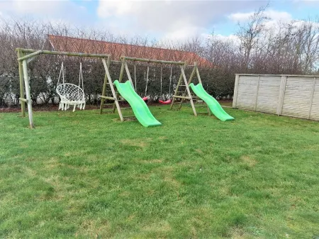 "Clarina" - 800m to the Fjord Отели в г. Hemmet