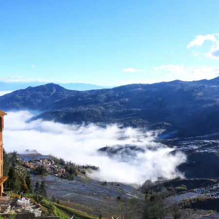 Yuanyang Huaweiwo No.2 Inn (Duoyishu Terraced Field Sunrise Inn)