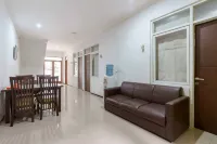 Aimer Guest House Syariah Mitra RedDoorz Hotel di Kecamatan Purwakarta