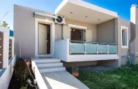 Bounatsa Studios & Apartments فنادق في Perigiali
