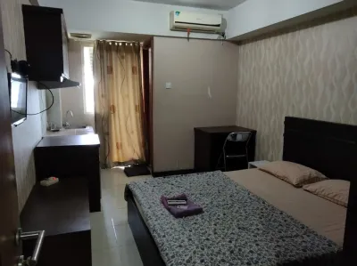 Apartemen Green Lake View by Hexa Room Hotel dekat UNPAM Witana Harja