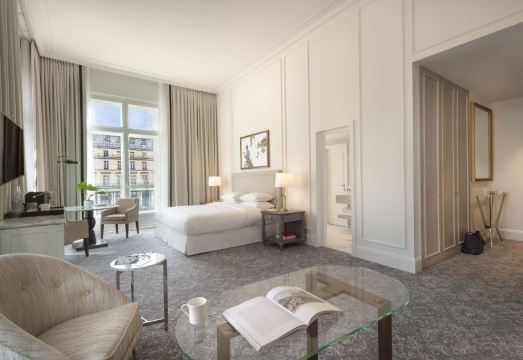 호텔 뒤 루브르 객실 내부