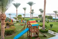 Grand Oasis Resort - 4-Star