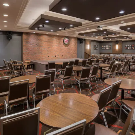 Wyndham Grand Fallsview Hotel