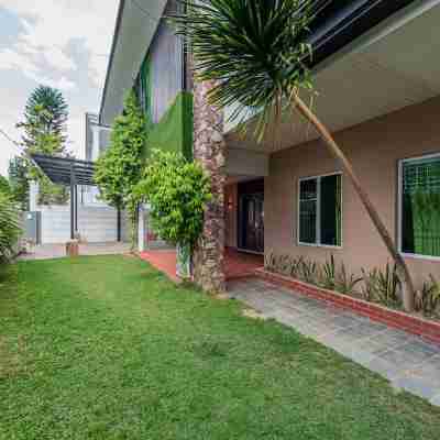 6Br Ampang Pool Villa 26P with Garden Hotel Exterior