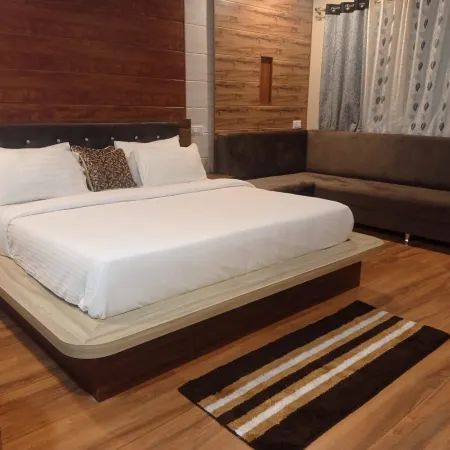 The Palash Vann - Deluxe Rooms