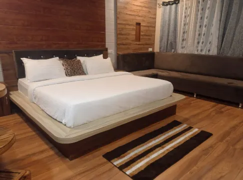 The Palash Vann - Deluxe Rooms