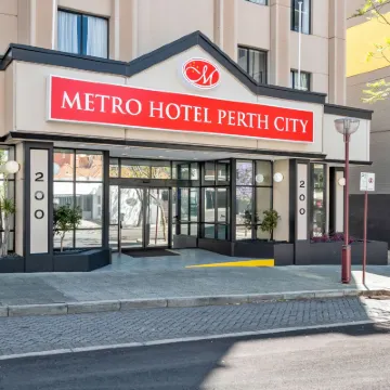 Metro Hotel Perth City Hotels near Moort-ak Waadiny / Wellington Square