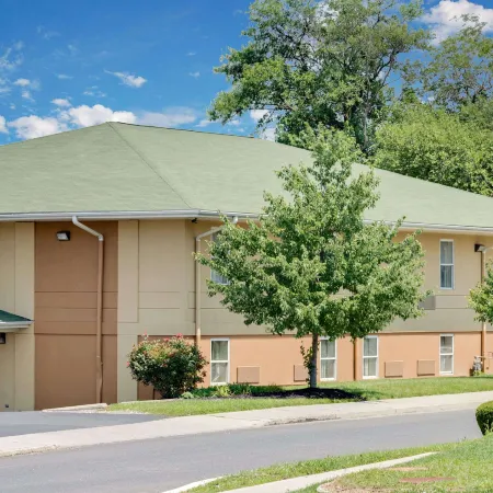 Super 8 by Wyndham Allentown