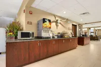 Microtel Inn & Suites by Wyndham Round Rock - breakfast