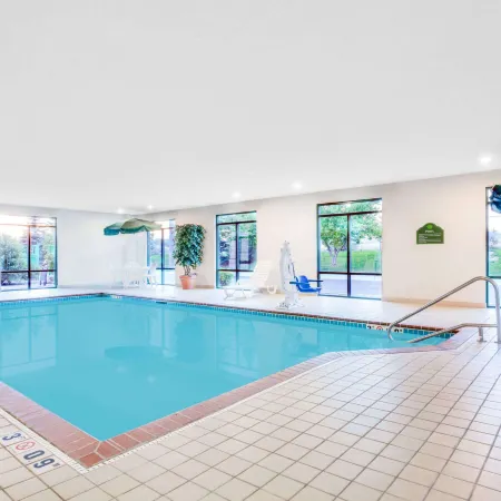 Wingate by Wyndham Gillette
