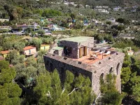 Torre Turbolo Apartments Hôtels à proximité de : Parrocchia del Santissimo Salvatore