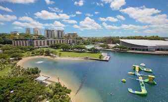 Darwin Waterfront Luxury Suites