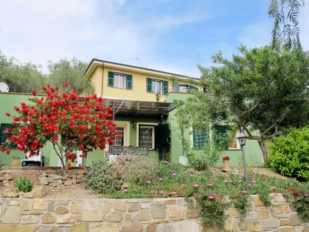 Rosa Отели в г. Чивецца