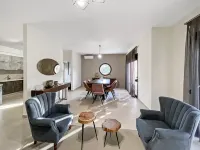Luxury Rental Villa for 14 People