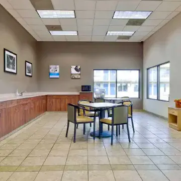 Studio 6 Effingham, IL