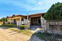Albert's Transient House Hotels in Calatagan