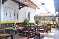 Monginsidi Guest House Syariah Malioboro Yogyakarta Mitra RedDoorz