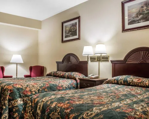 Econo Lodge Inn & Suites North Syracuse Airport Hôtels à : Syracuse