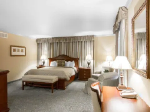 リバティホテル, アン アセンドコレクションホテル クリーバーンのホテル