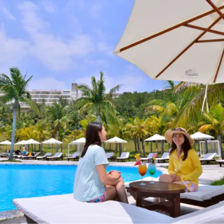 Kanucha Bay Hotel & Villas