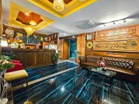 Chiangmai Lanna &  Modern Loft Hotel