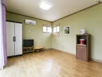 Hamyang Solbaram Pension Hotels in Hamyang