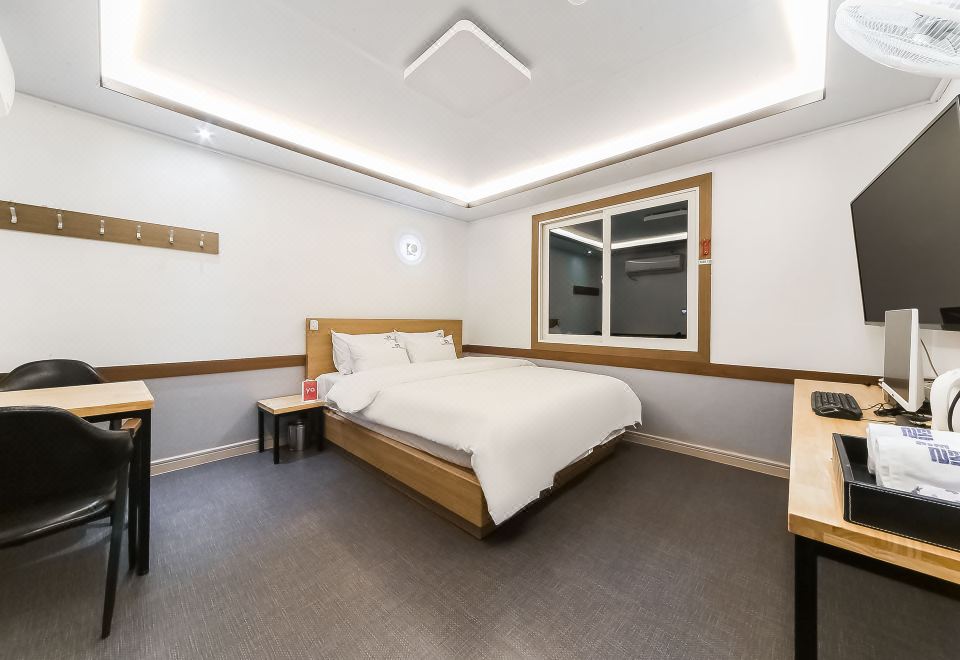 3. 부산 재송동 호..