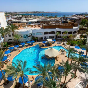 Naama Bay Hotel & Resort Отели рядом с достопримечательностью «Мечеть Аль-Сахаба»