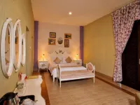 The Victoria Luxurious Guesthouse فنادق في Sukasari