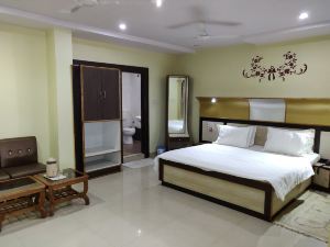 Sai Chhaya Inn by BookingCare