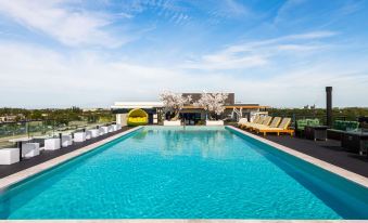 Dolce by Wyndham Hollywood