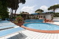Hotel Donatella Pinarella - プール