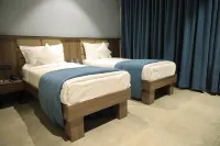 Delight Food Joint Hotels in Navsari