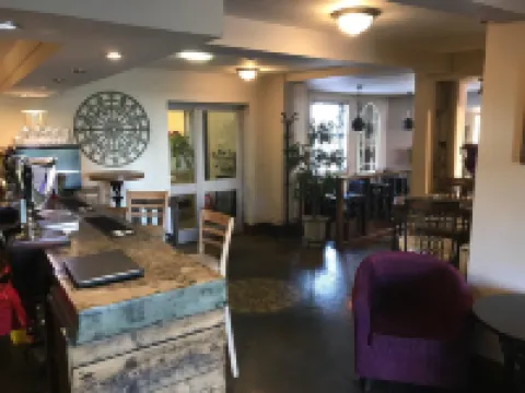 The Dalbury and Palmer Hotel with Free Parking - 2-Star